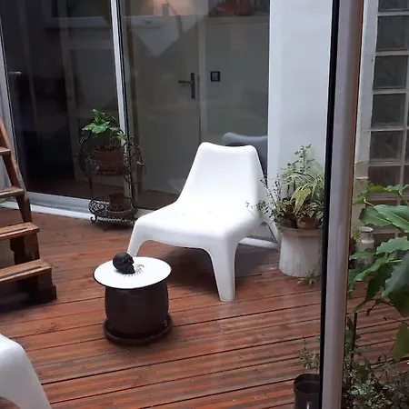 Triplex Avec Patio Fleuri Privatif סן-קואן